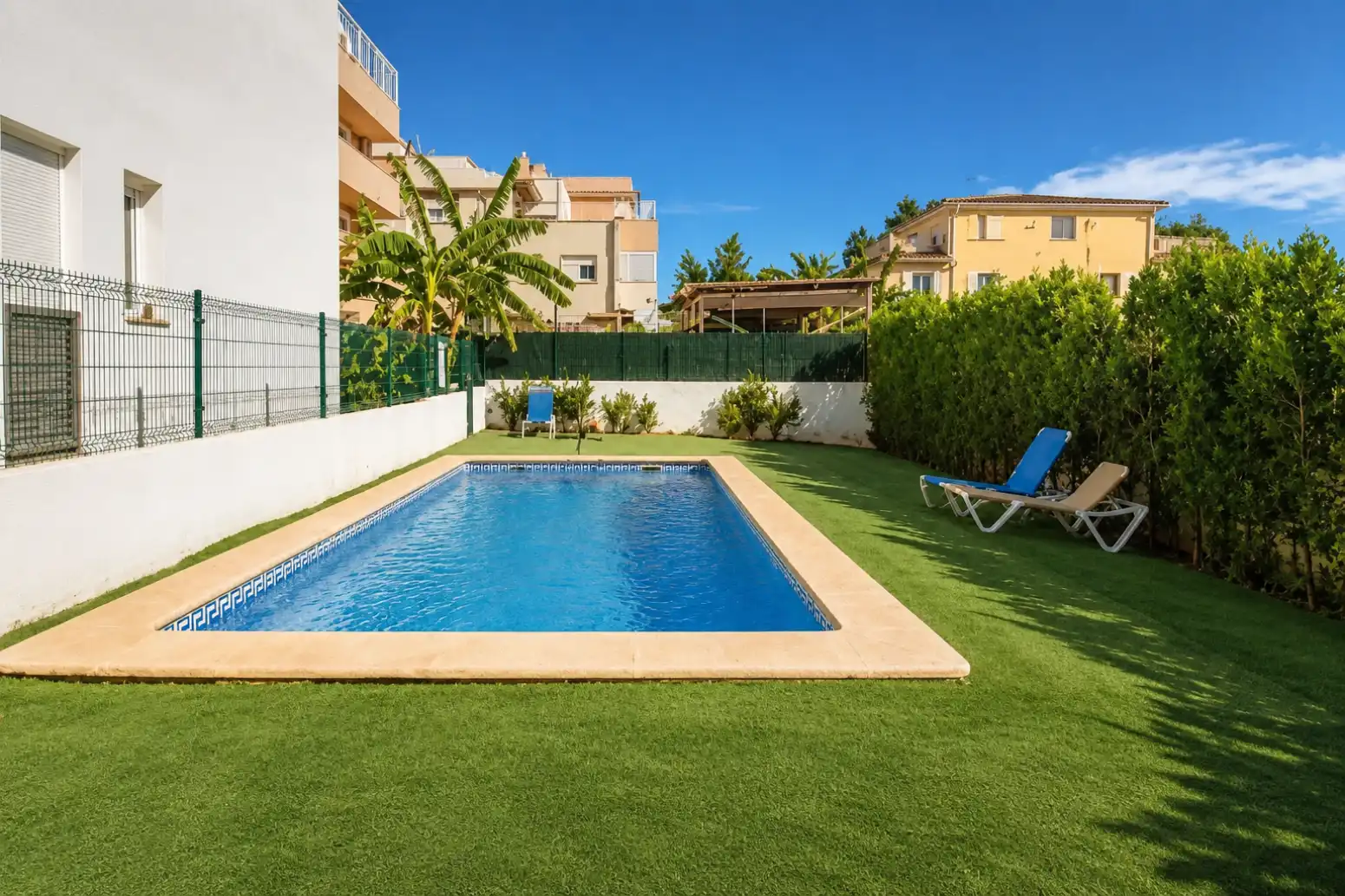 Swimming pool of Flat for sale in Calvià  with Air Conditioner, Heating and Private garden