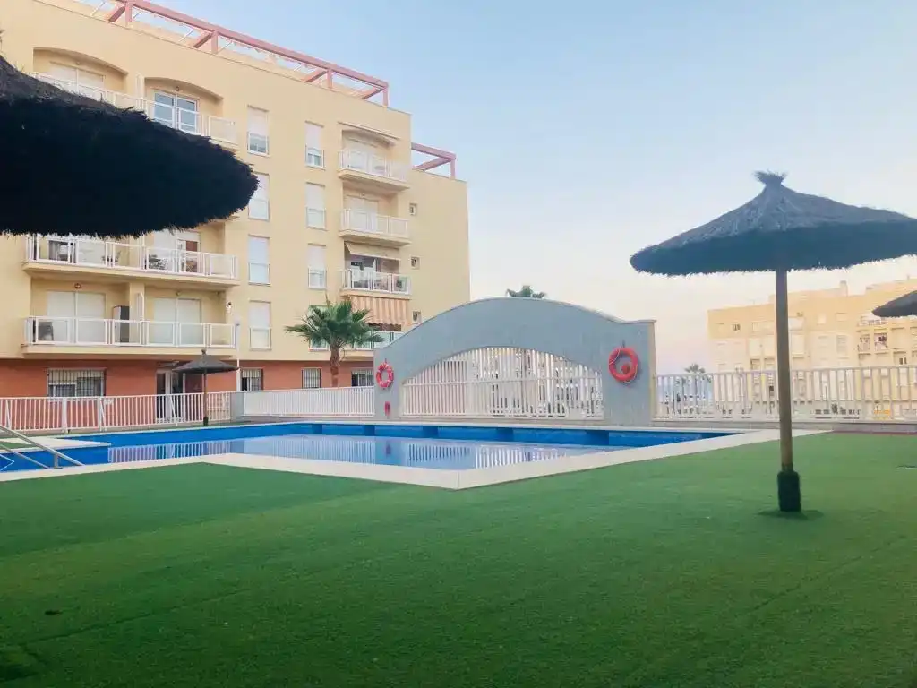 Piscina de Piso en venta en San Luis de Sabinillas