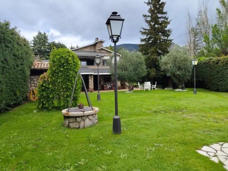 Jardín de Casa o chalet en venta en Bustarviejo con Calefacción, Parquet y Terraza