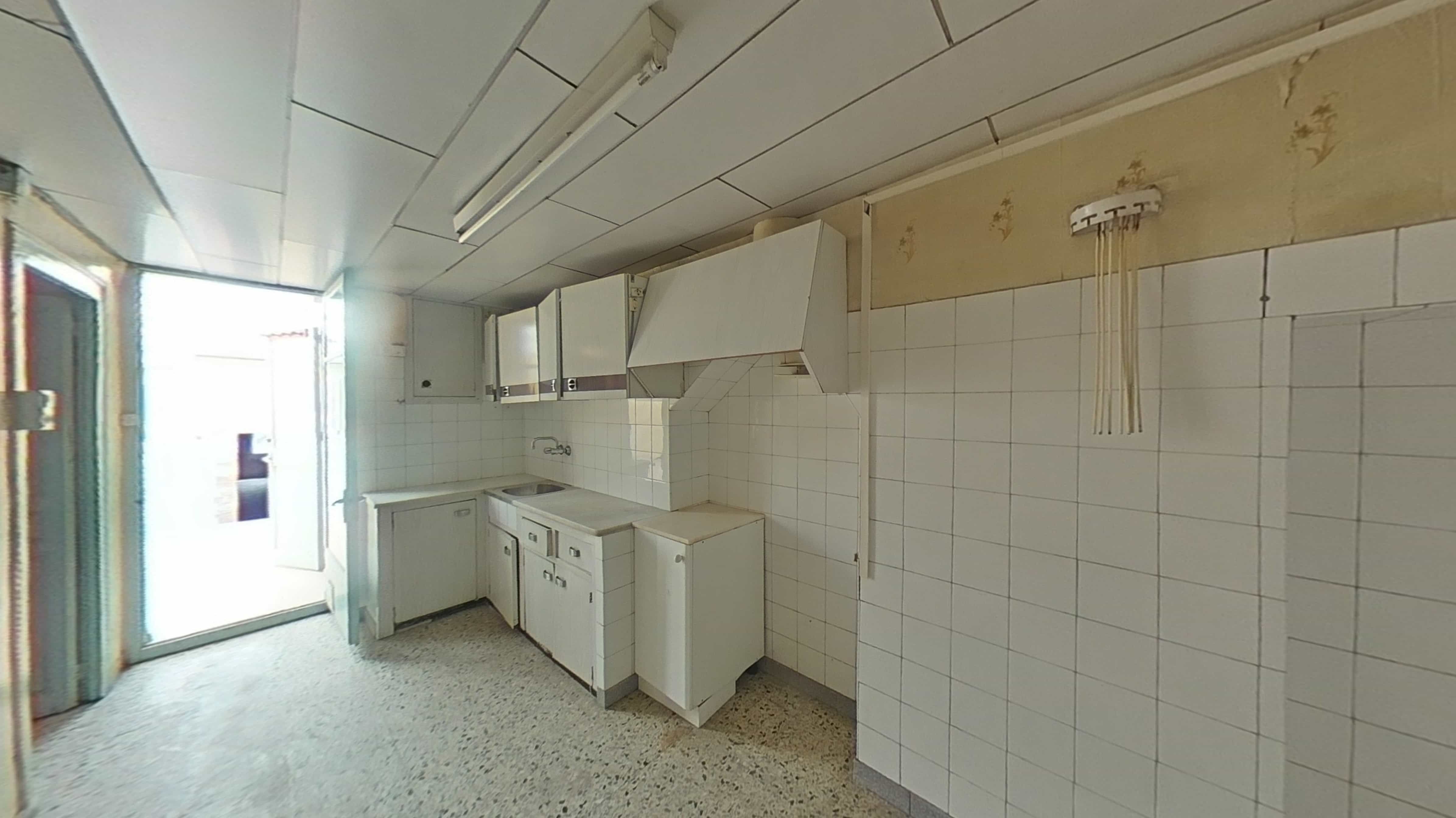 Cocina de Casa adosada en venta en Bell-lloc d'Urgell con Trastero