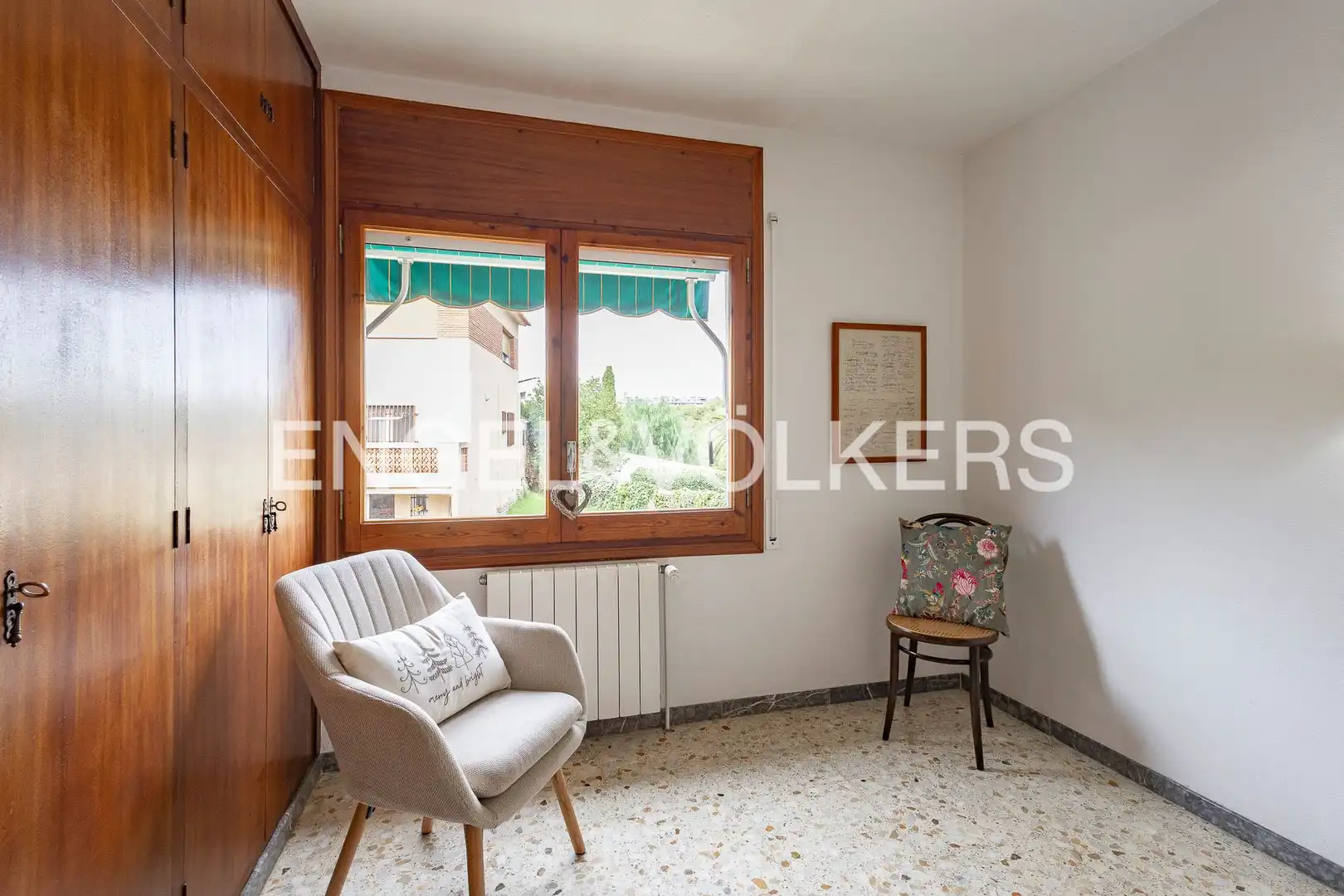 Habitación de Casa o chalet en venta en Vilanova i la Geltrú con Aire acondicionado, Calefacción y Jardín privado