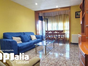 Piso con balcón en venta en Creu de Barberà - Sector Sud