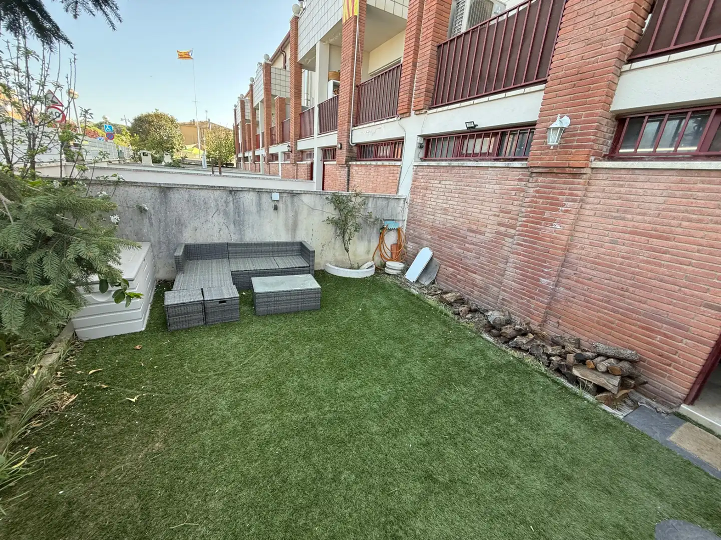 Adosado con terraza en venta en Passatge Mare de Déu de Queralt, imagen 4