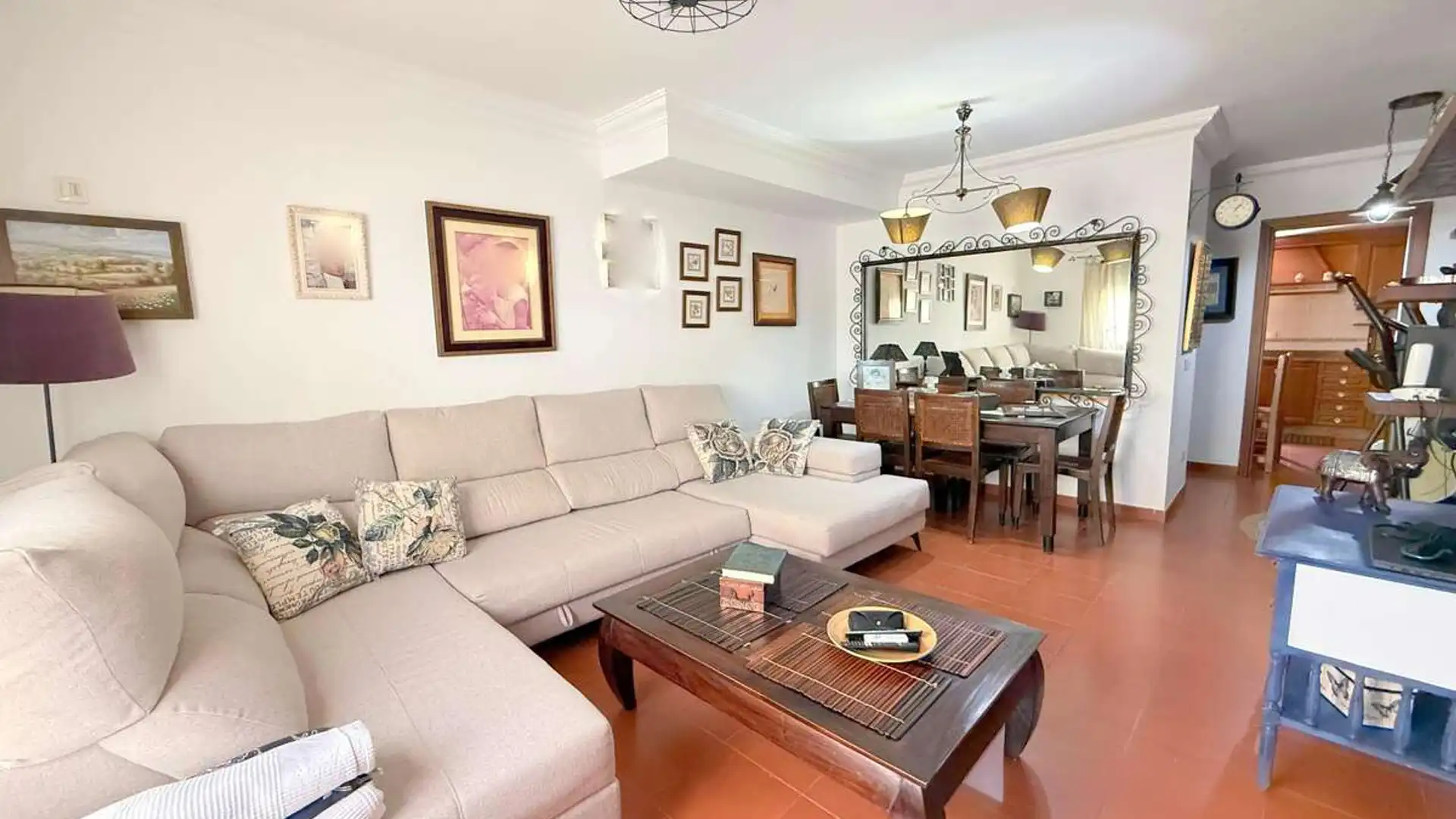 Sala d'estar de Casa o xalet en venda en Arrecife amb Aire condicionat, Terrassa i Traster