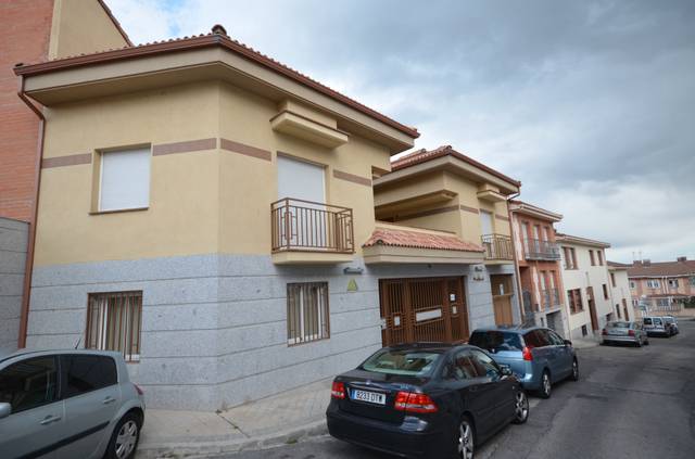 Ático en Alquiler en Calle del Pico de Mulhacén en El Olivar - La Magdalena