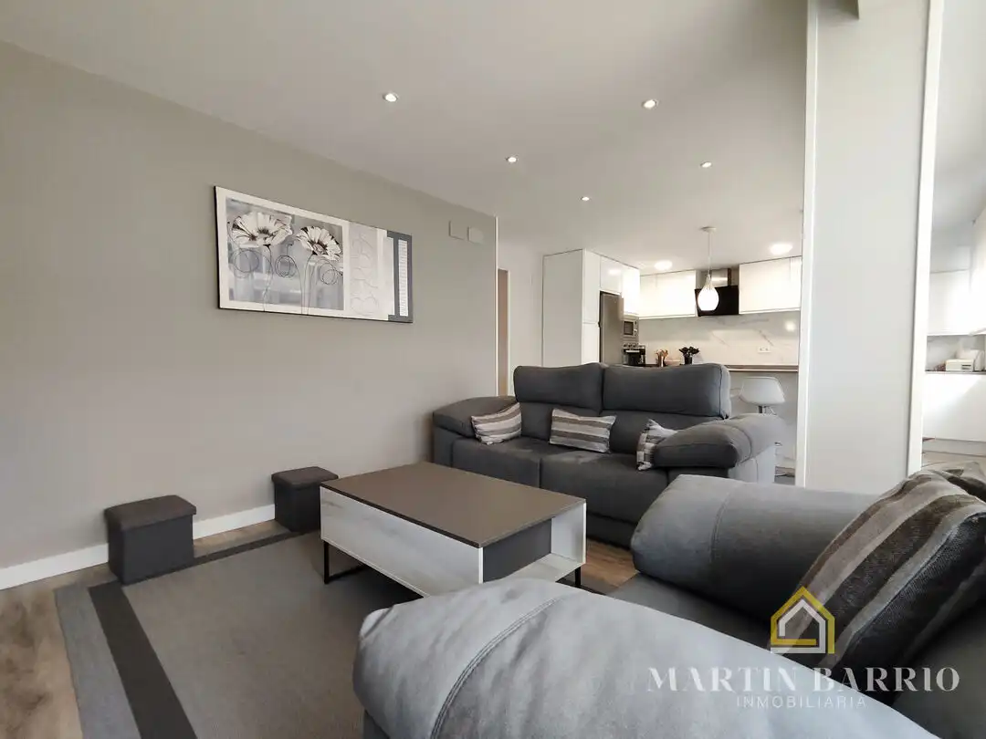 Sala de estar de Piso en venta en Muskiz con Calefacción, Jardín privado y Amueblado