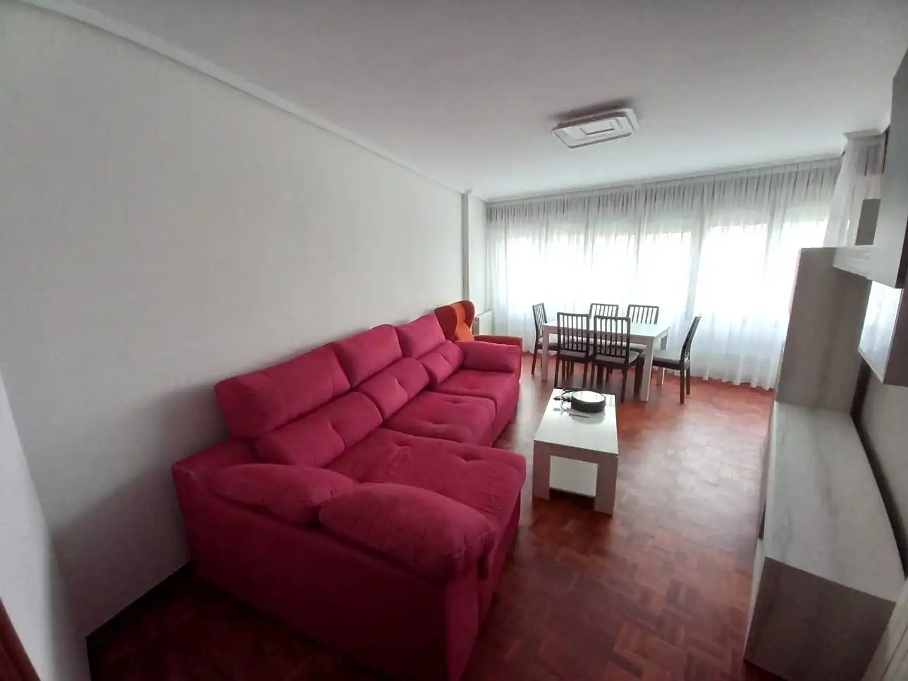 Wohnzimmer von Wohnung zur Miete in Castro-Urdiales mit Heizung, Terrasse und Möbliert