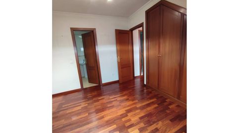 Foto 4 de Piso en venta en Calle Palmeras, O Milladoiro, Ames