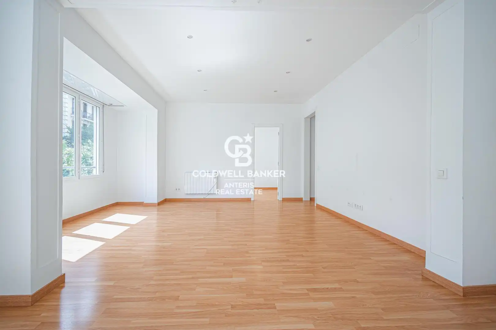 Sala de estar de Piso en venta en Barcelona con Aire acondicionado, Calefacción y Parquet