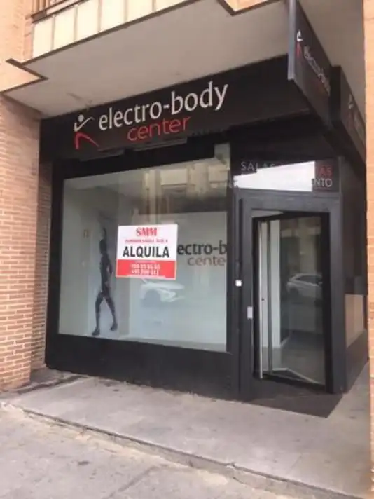 Local de alquiler en Ávila Capital con Aire acondicionado y Calefacción