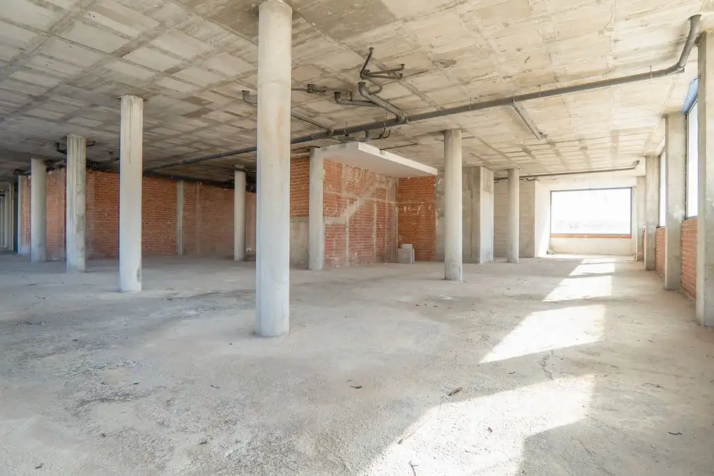 Local comercial en venda a Av Ronda de Levante - Edif. Los Jardines del Alamo -, imagen 2