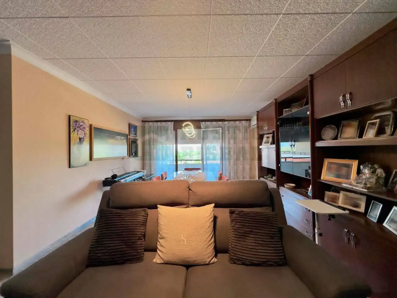 Living room of Flat for sale in La Bisbal d'Empordà  with Air Conditioner, Heating and Terrace
