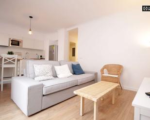 Sala d'estar de Apartament per a compartir en  Barcelona Capital amb Aire condicionat i Terrassa