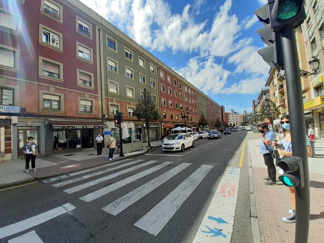 Local comercial en Venta en Oviedo - BERMUDEZ DE CASTRO, 22 en Teatinos - Los Prados