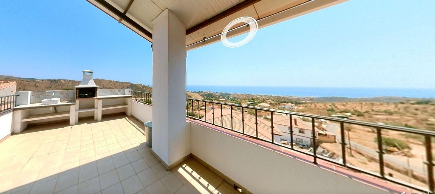 Terrassa de Casa adosada en venda en Rincón de la Victoria amb Aire condicionat i Terrassa