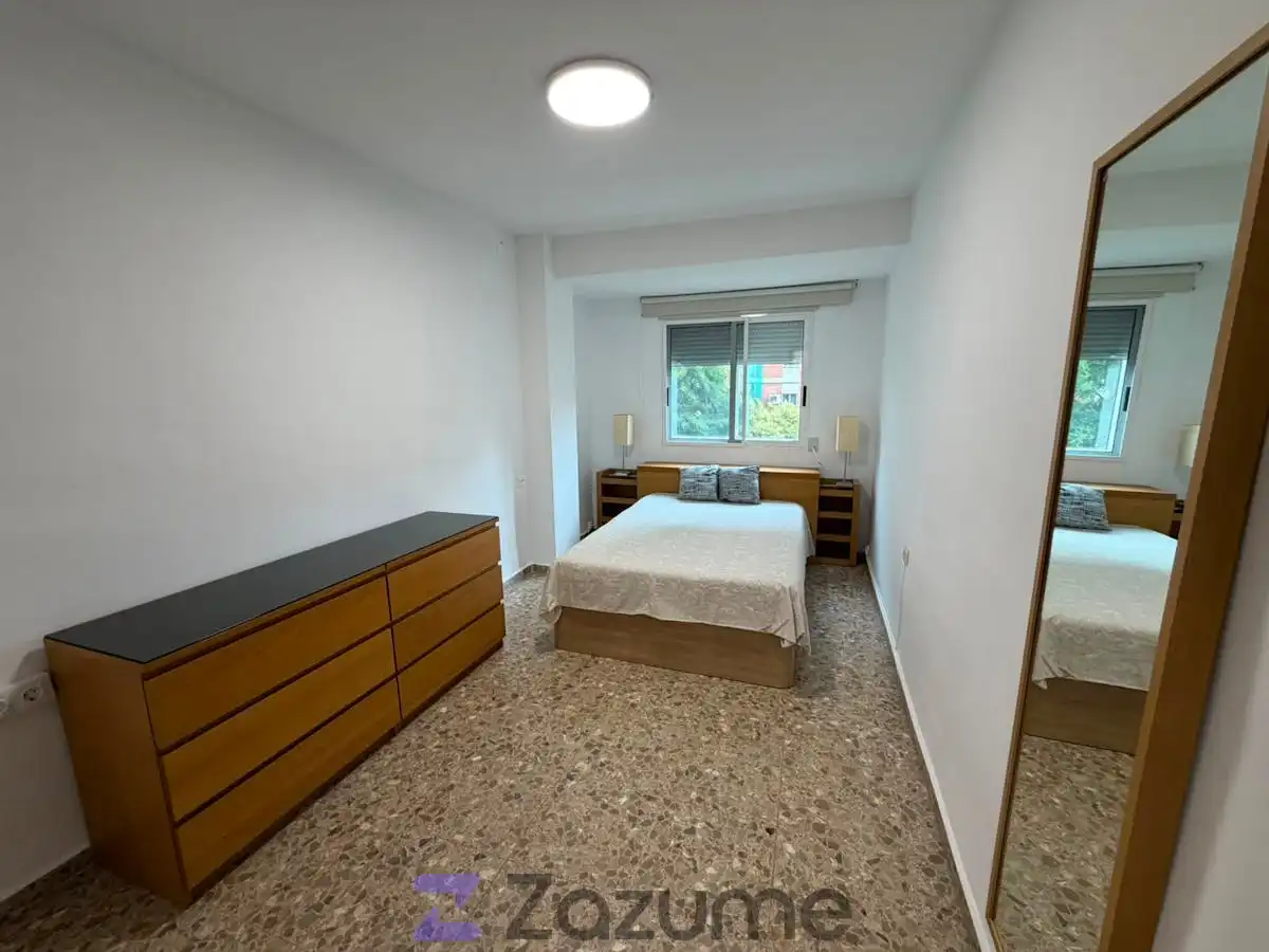 Bedroom of Flat for rent in Valencia  with Air Conditioner, Furnished and Oven