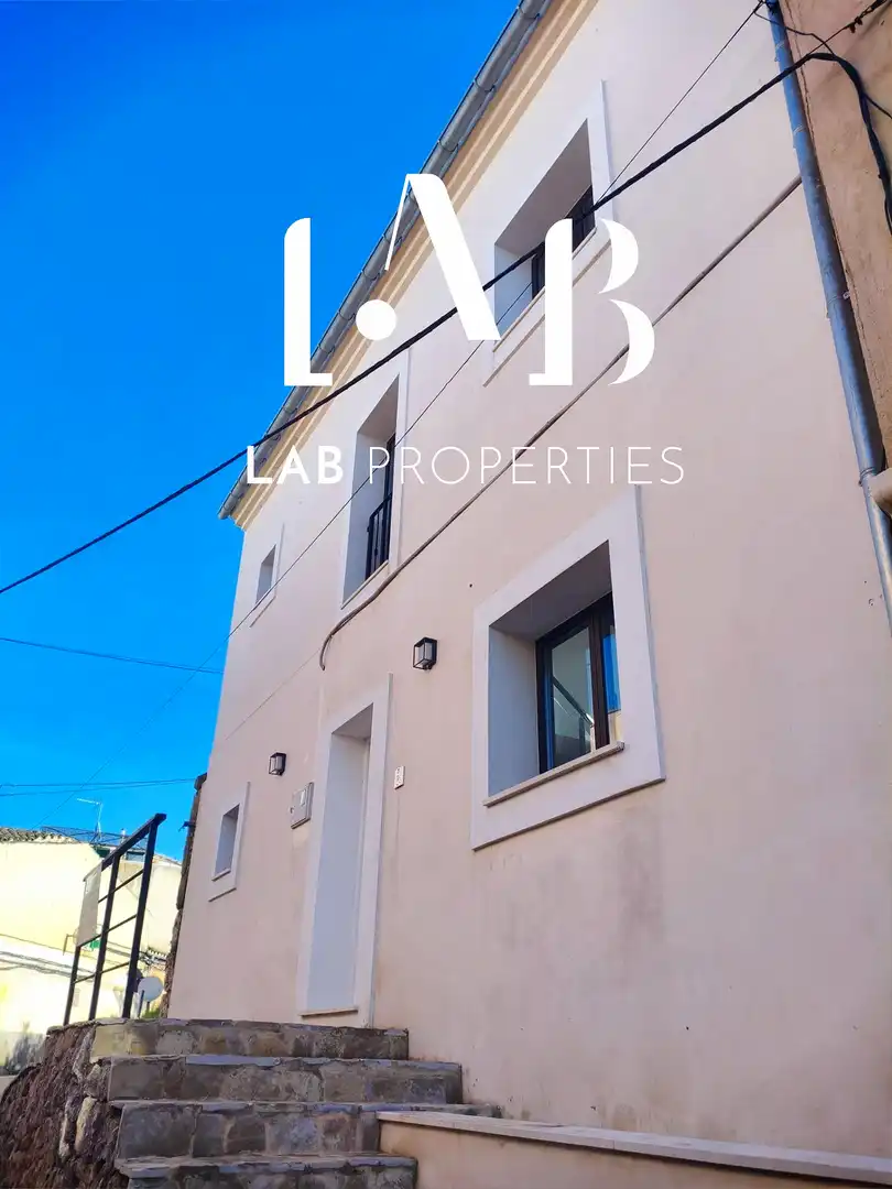 Vista exterior de Casa o xalet en venda en Felanitx amb Jardí privat, Terrassa i Jacuzzi