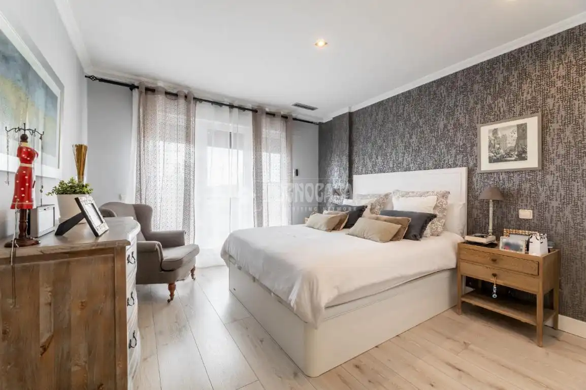Habitación de Casa adosada en venta en Torrelodones con Calefacción, Terraza y Balcón