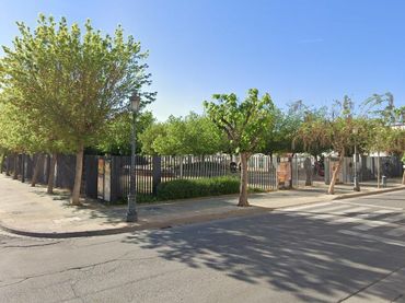 Local comercial de lloguer a Avenida Avenida de América, 1