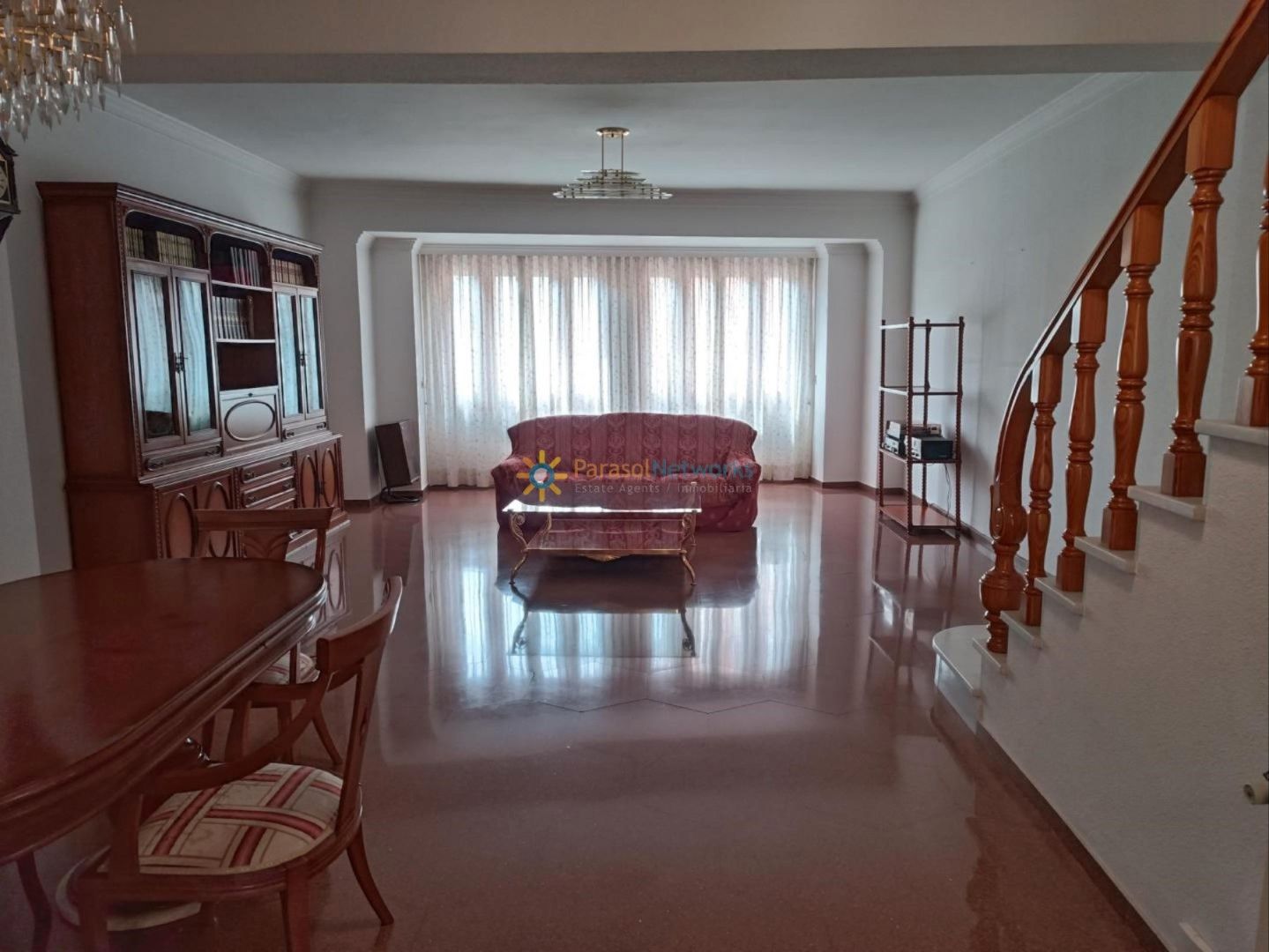 Sala d'estar de Casa adosada en venda en Oliva amb Calefacció, Terrassa i Traster