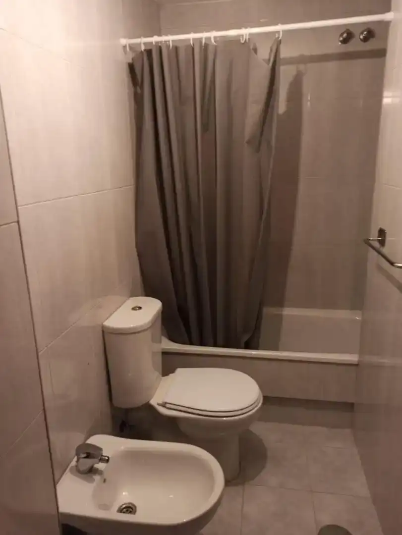 Bany de Pis en venda en Moraña amb Parquet, Traster i Piscina comunitària