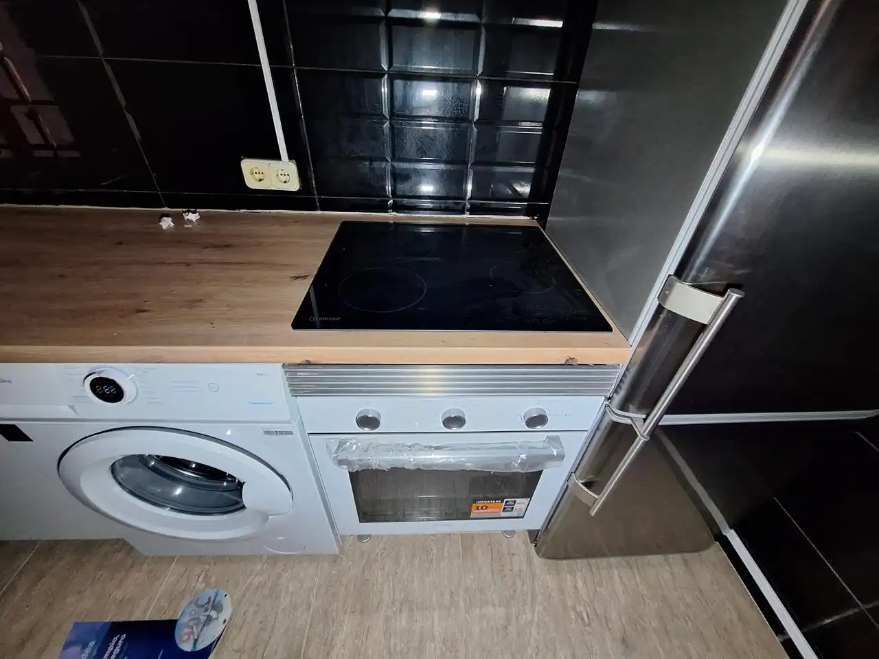Kitchen of Ground floor for sale in Madrid