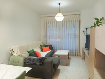 Piso con piscina en venta en La Colina