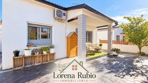 Chalet reformado en una sola planta con terraza, patio y garaje en Les Peces – Albinyana