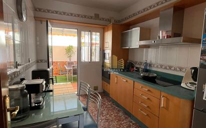 Kitchen of House or chalet for sale in Alcalá de Guadaira  with Terrace