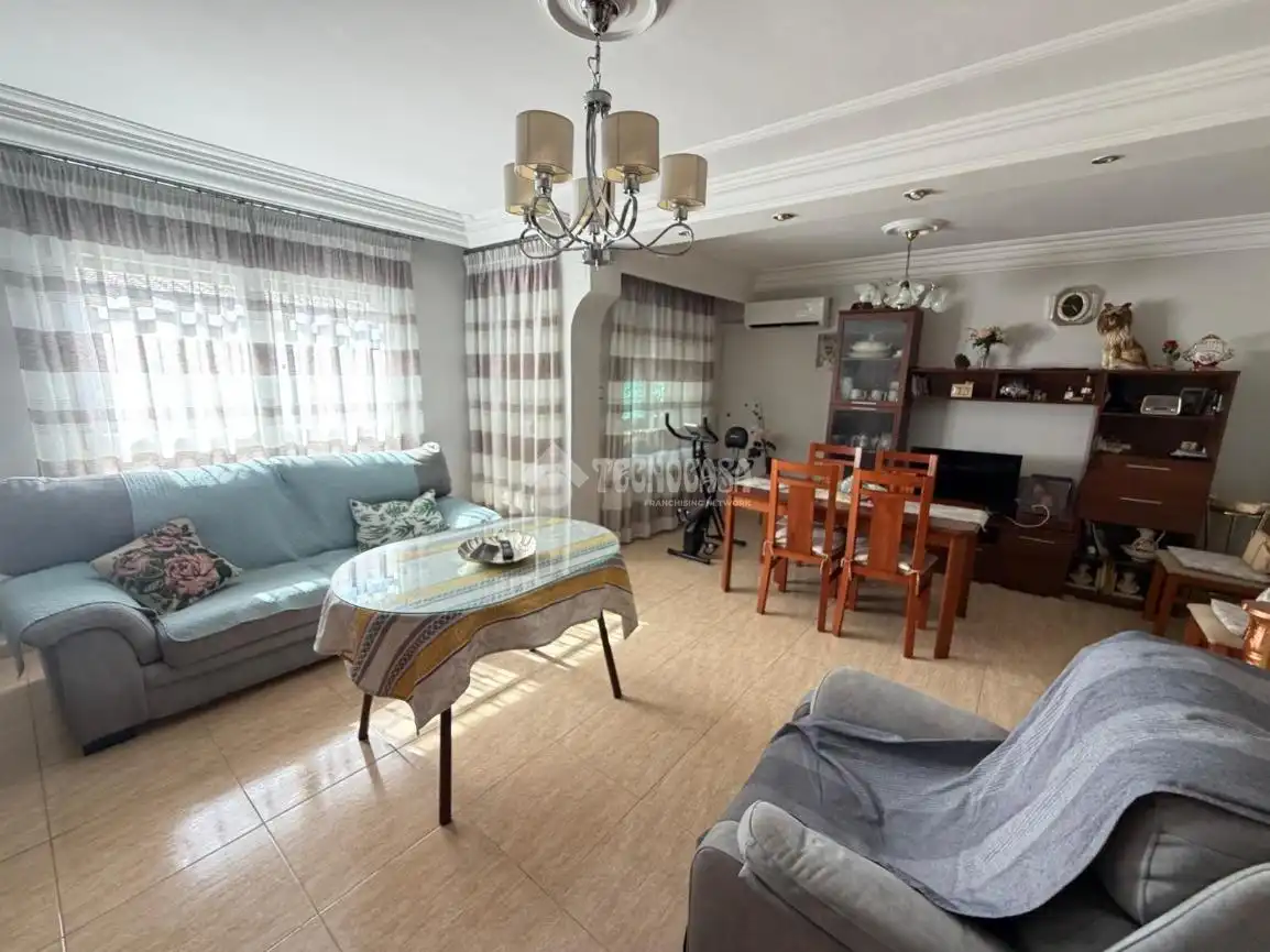 Living room of Flat for sale in Martos