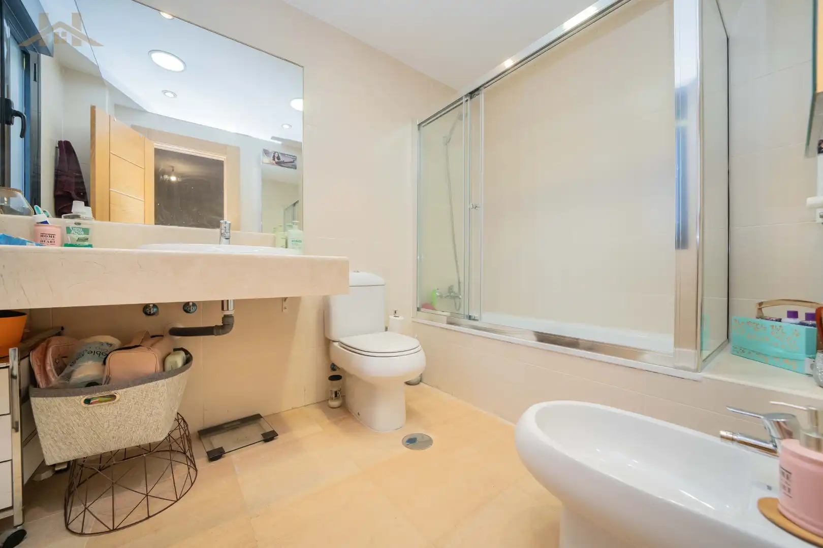 Baño de Casa o chalet en venta en Miraflores de la Sierra con Aire acondicionado, Calefacción y Jardín privado