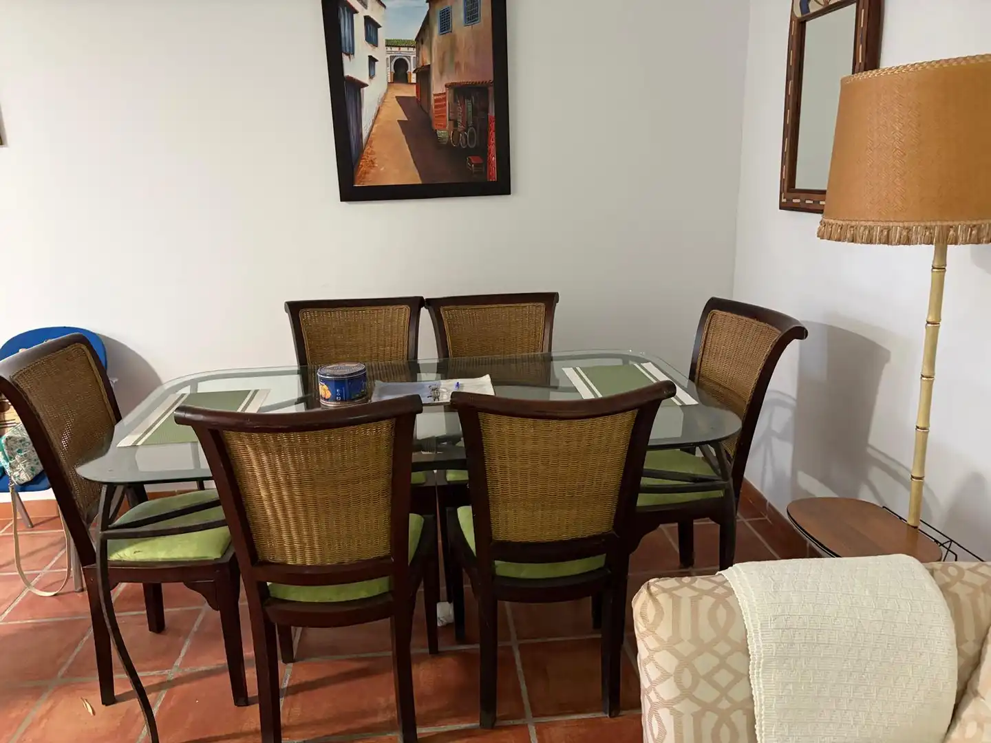 Menjador de Apartament de lloguer en Málaga amb Aire condicionat, Moblat i Internet