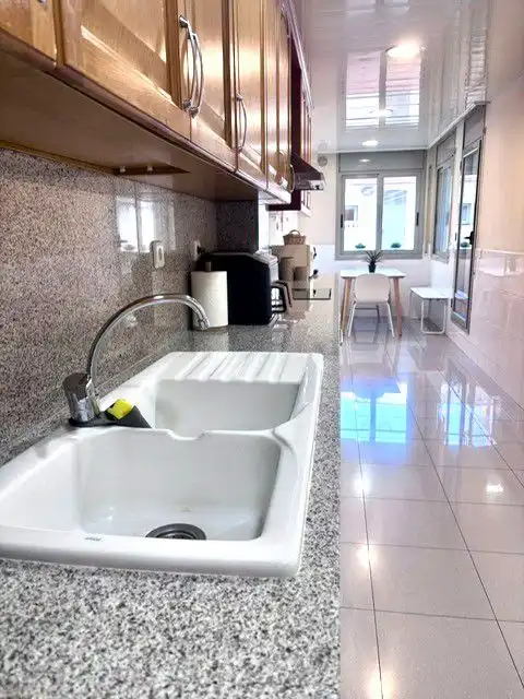 Cocina de Dúplex en venta en Sant Boi de Llobregat con Aire acondicionado, Calefacción y Terraza