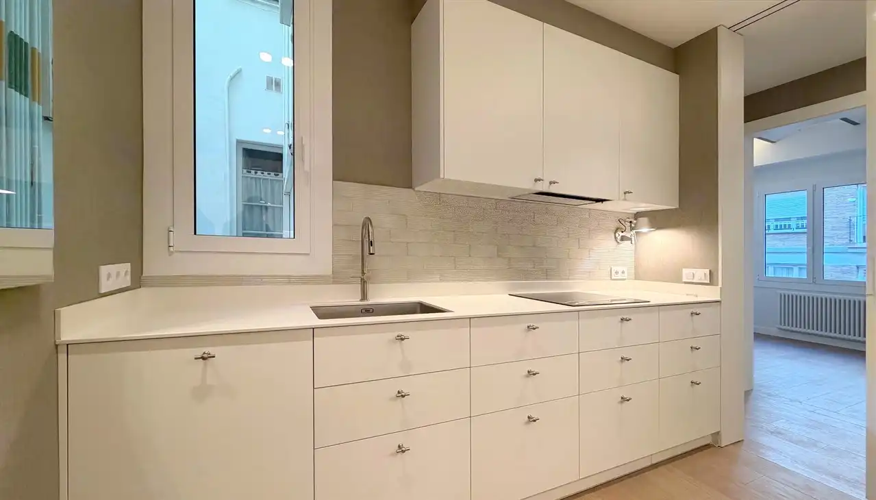 Cocina de Piso en venta en Barcelona con Aire acondicionado y Calefacción