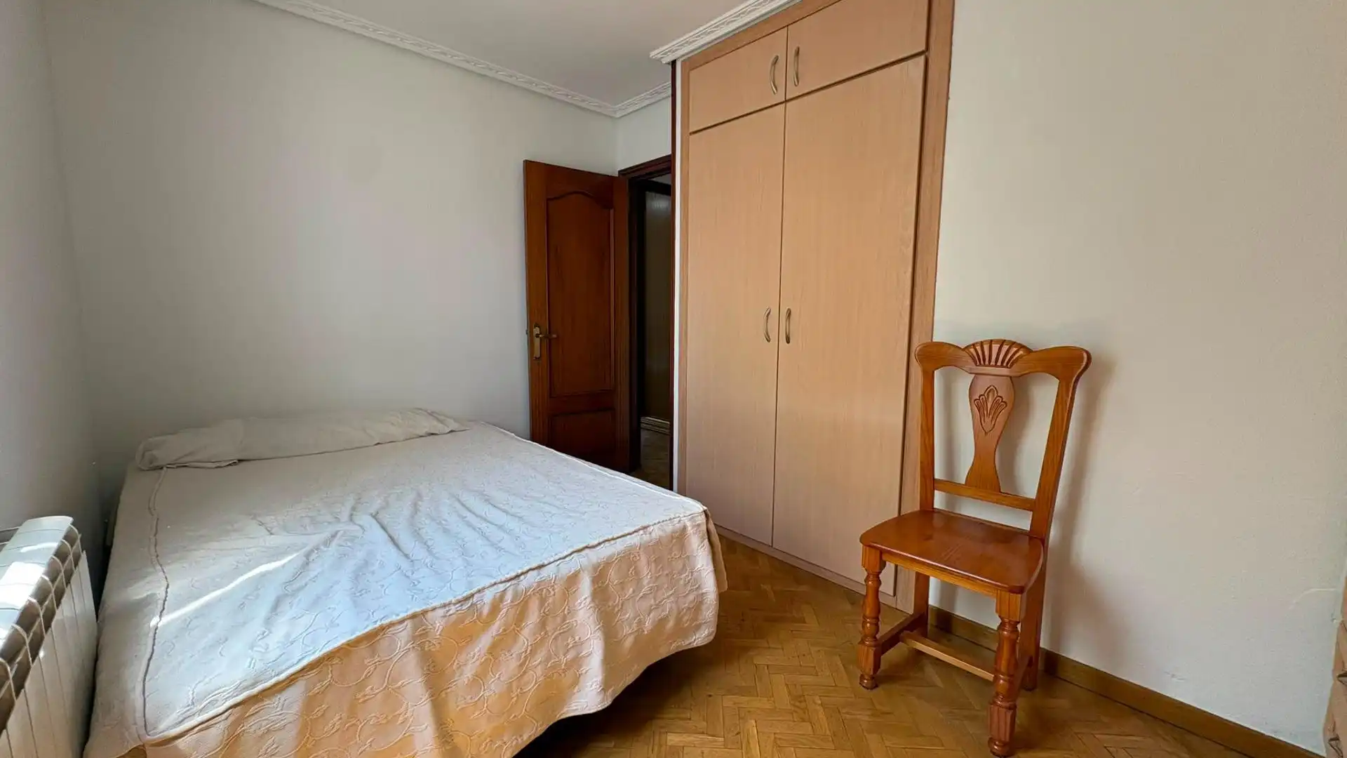 Habitación de Piso en venta en Guadalajara con Calefacción