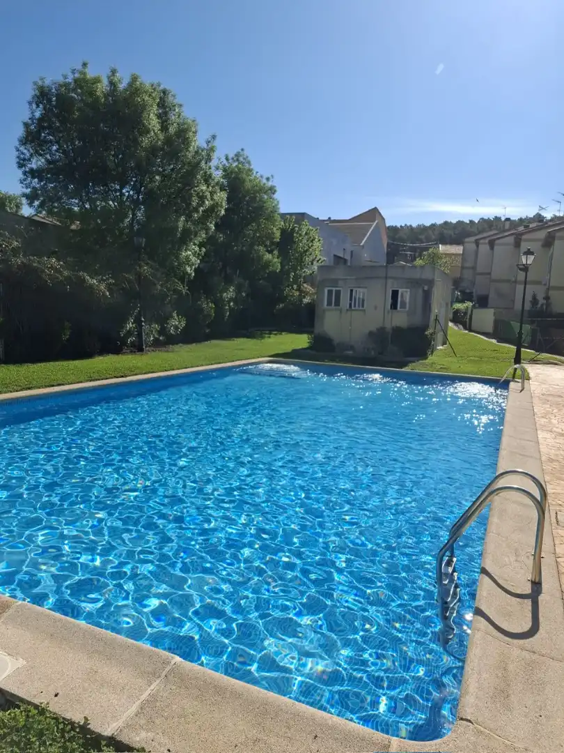 Adossat amb piscina en venda a Calle de la Fragua, imagen 26