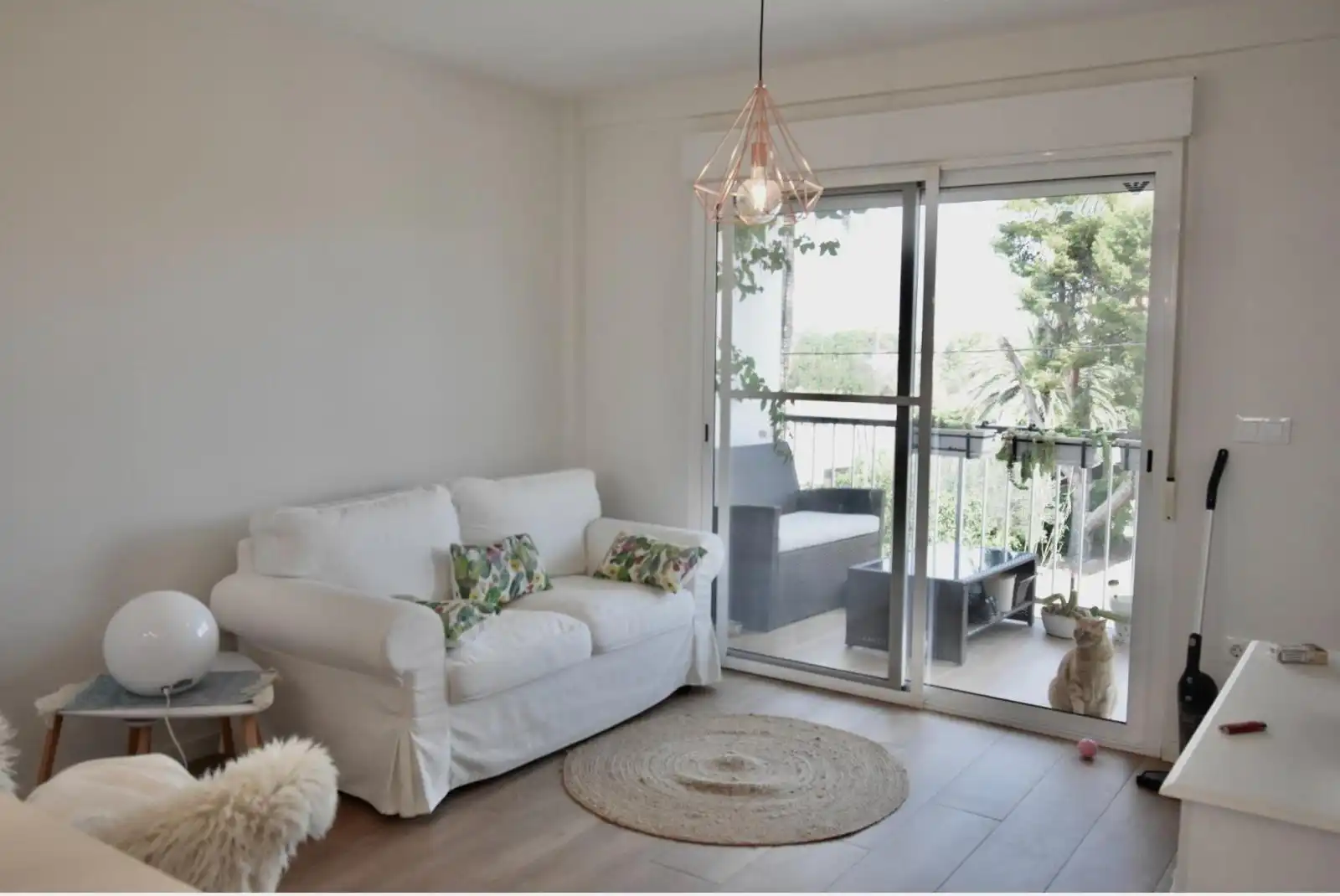 Living room of Flat for rent in El Campello  with Air Conditioner, Heating and Furnished