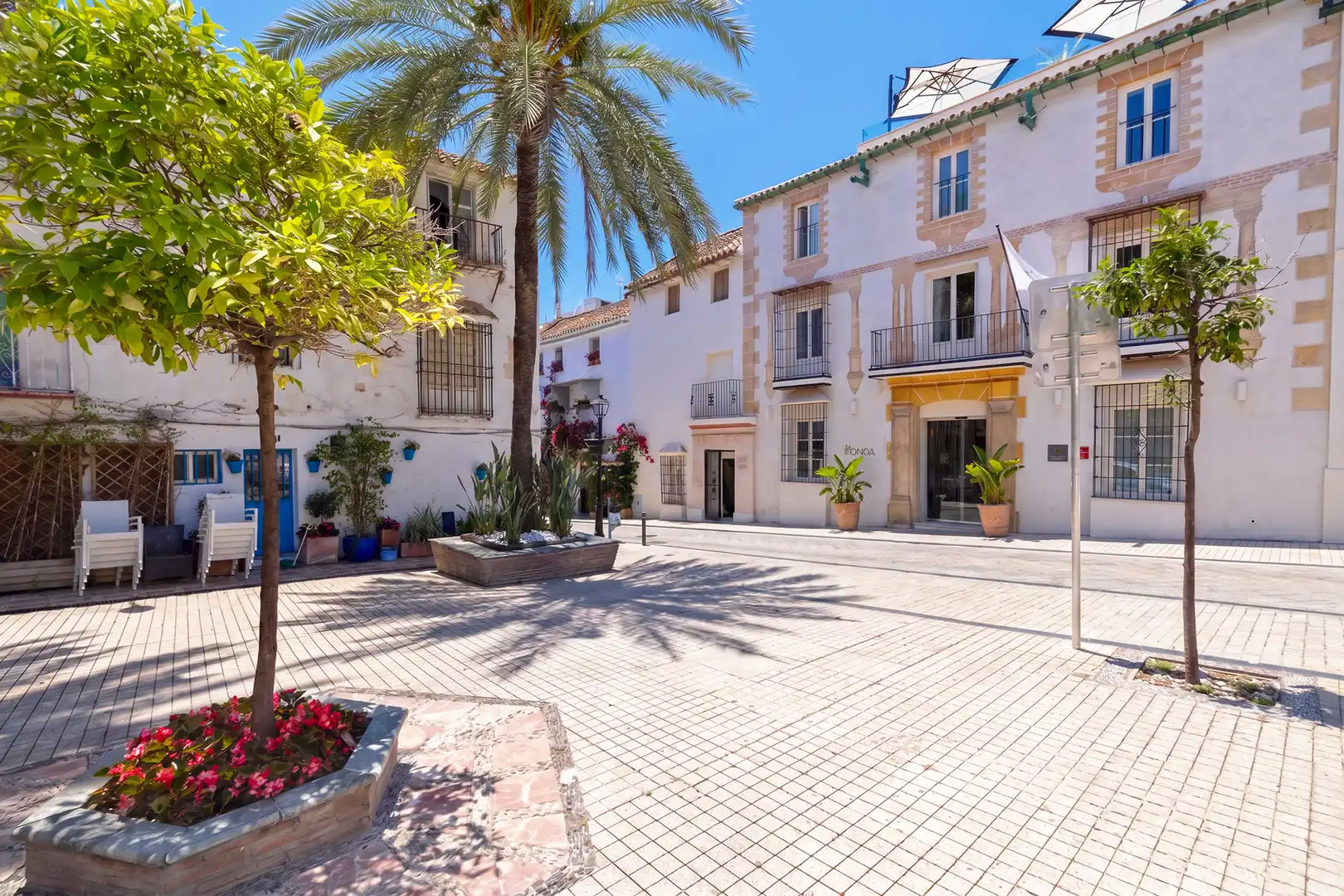 Vista exterior de Edifici en venda en Marbella
