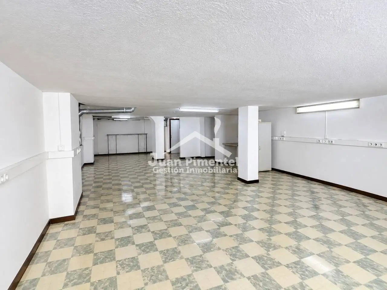 Local comercial en alquiler en Calle Jesús Cautivo 1, imagen 3