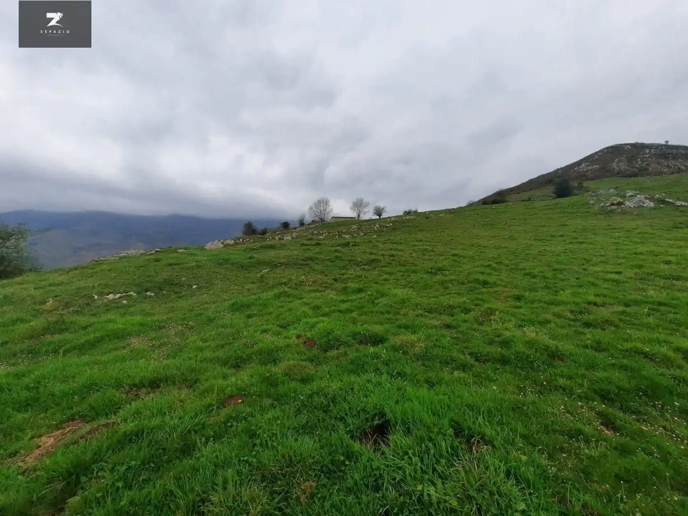 Local en venta en Valdáliga