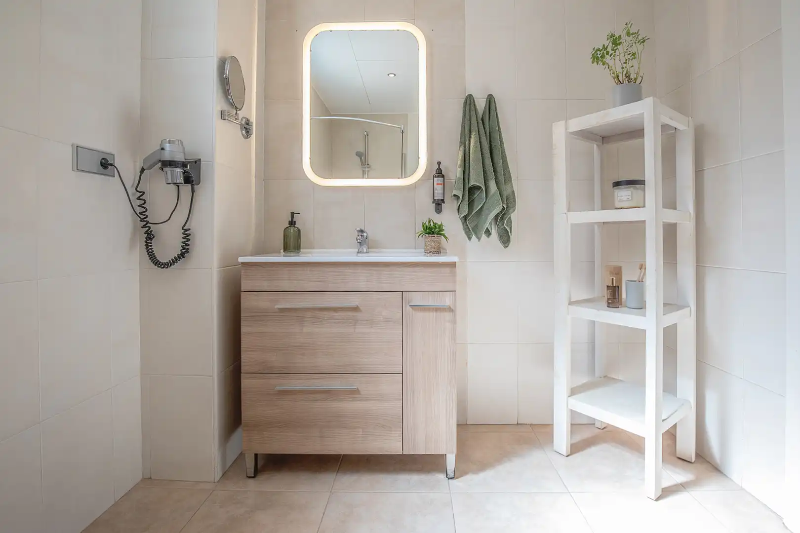 Bathroom of Apartments for rent in Islantilla  with Air Conditioner, Heating and Terrace