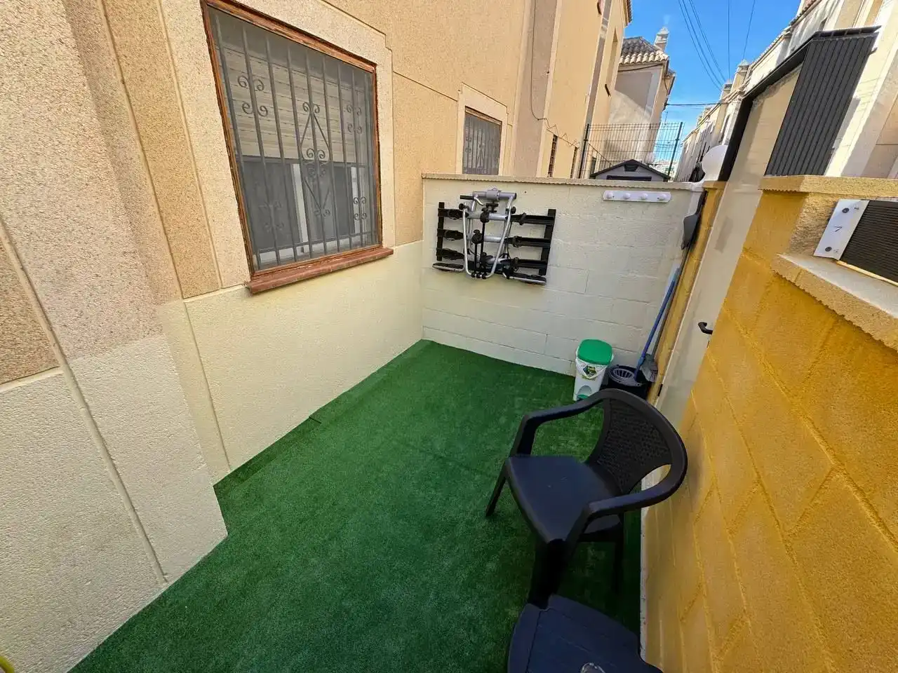 Terrassa de Dúplex en venda en Torrevieja amb Aire condicionat, Piscina i Balcó