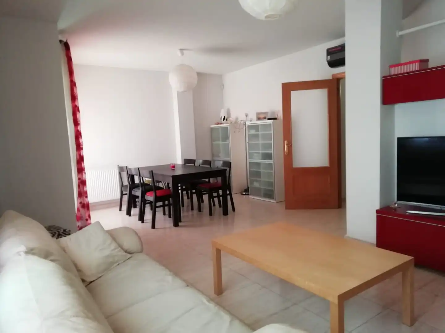 Esszimmer von Einfamilien-Reihenhaus zum Verkauf in Cubas de la Sagra mit Klimaanlage, Heizung und Privatgarten