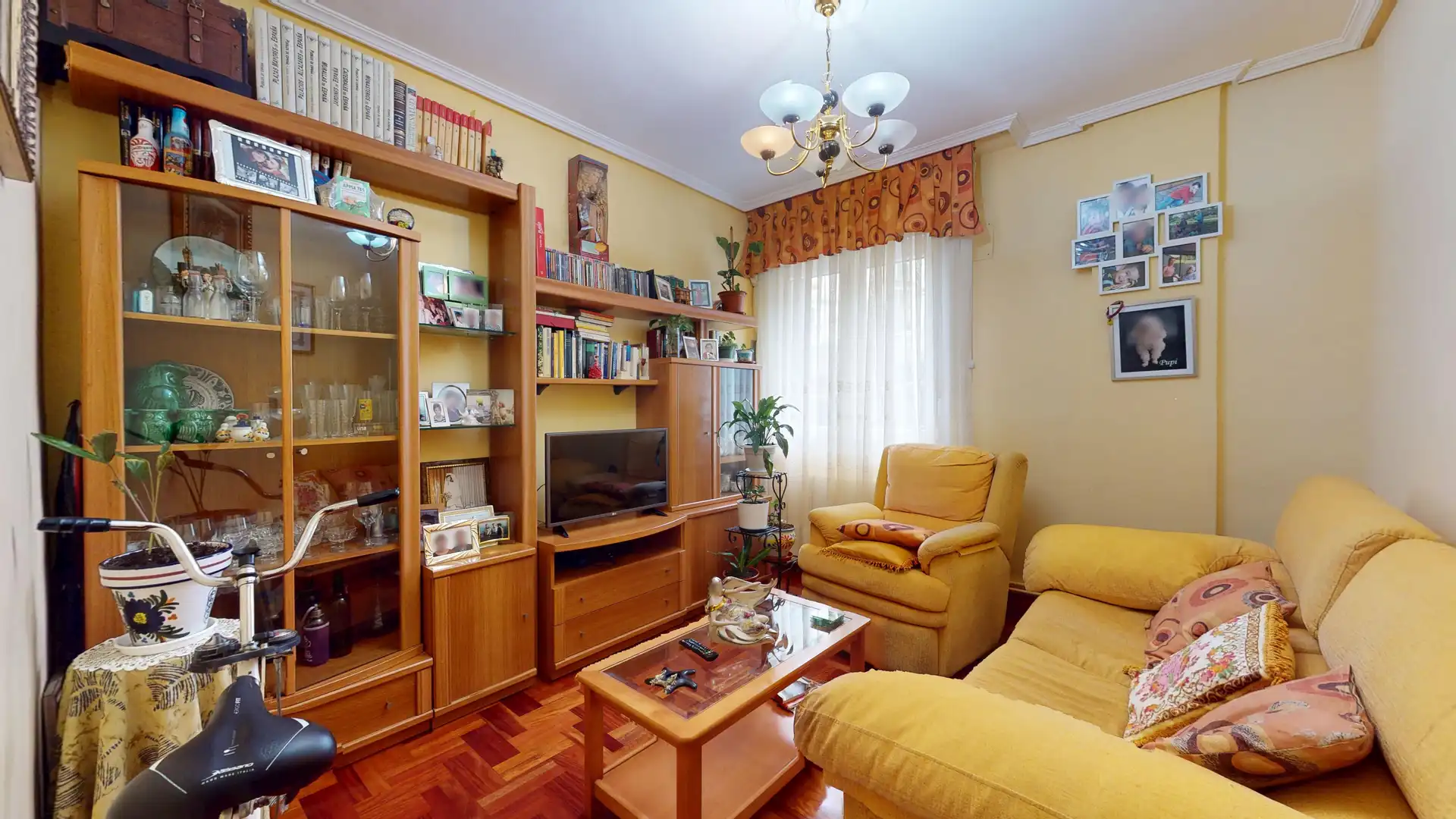 Sala d'estar de Planta baixa en venda en Bilbao 