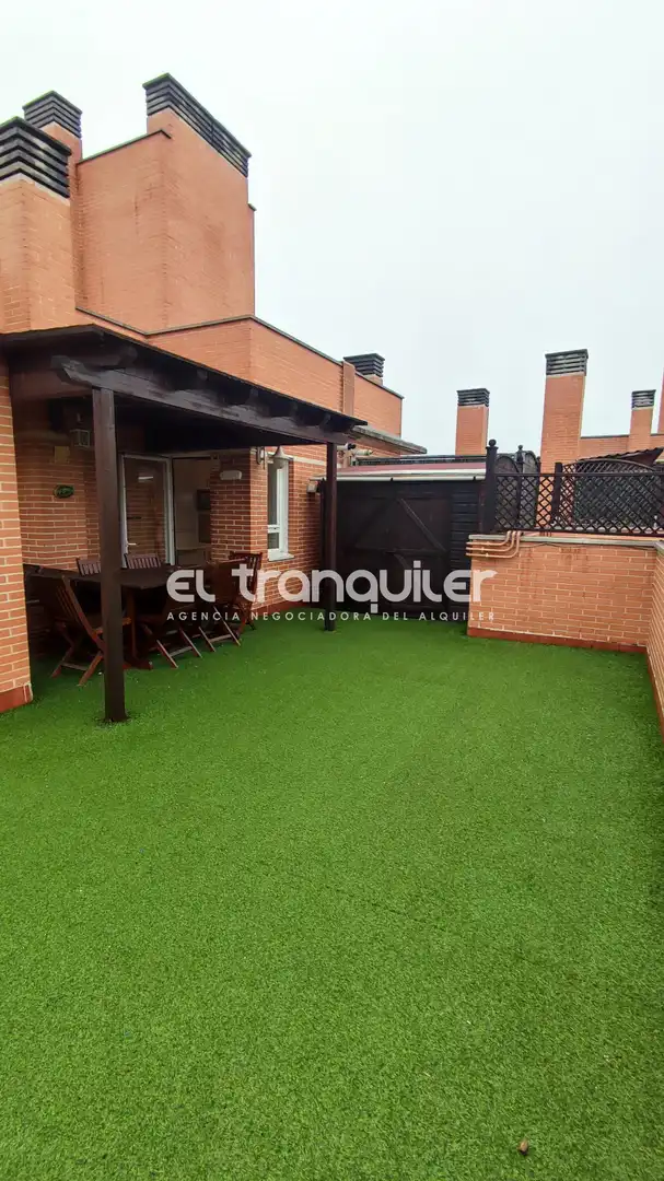 Terrassa de Àtic de lloguer en Madrid amb Aire condicionat, Parquet i Terrassa
