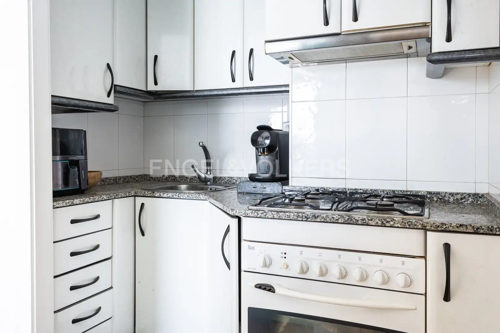 Küche von Wohnung zur Miete in Barcelona mit Heizung, Parkett und Möbliert