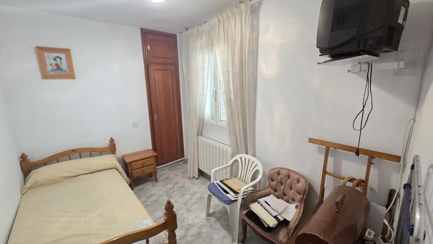 Bedroom of Houses for sale in El Hito   with Heating and Furnished