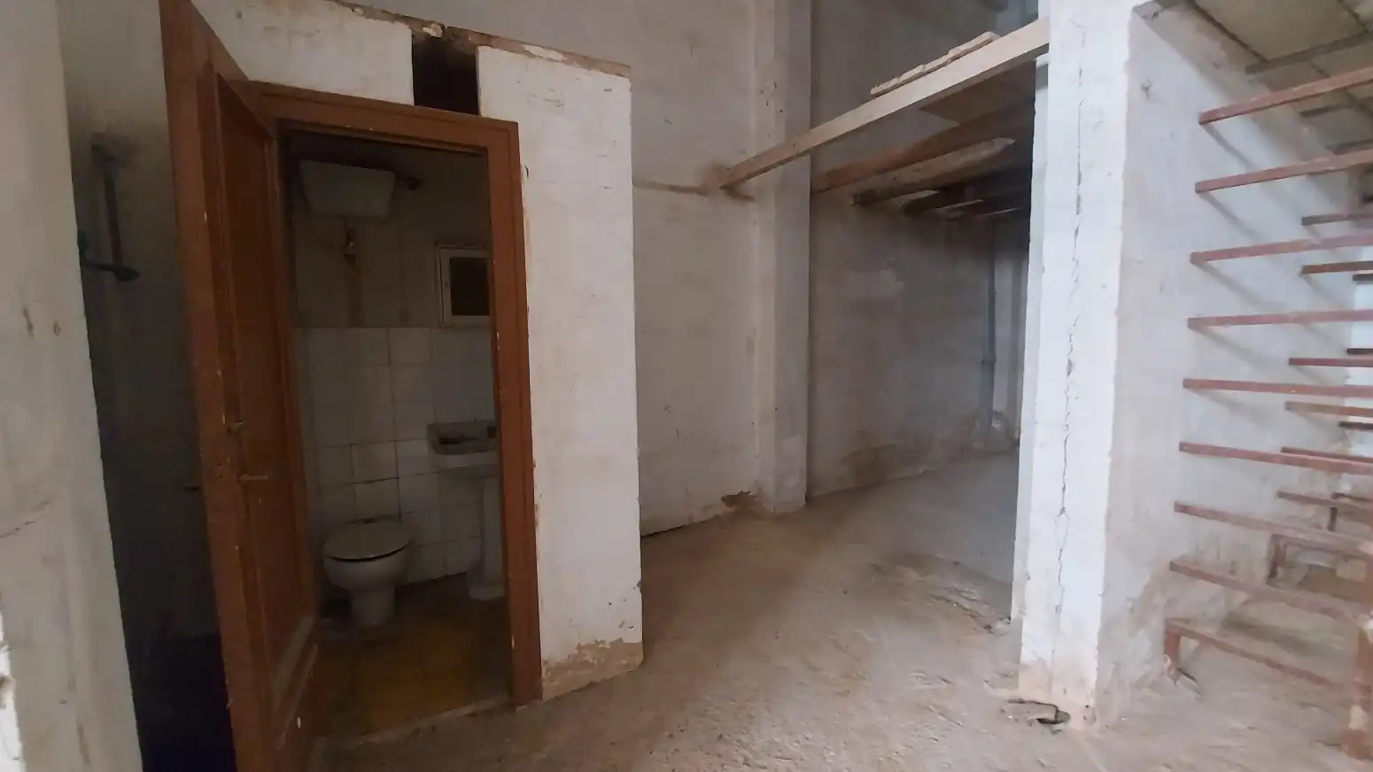 Business premises for sale in Calle Ronda de los Cuarteles, imagen 4