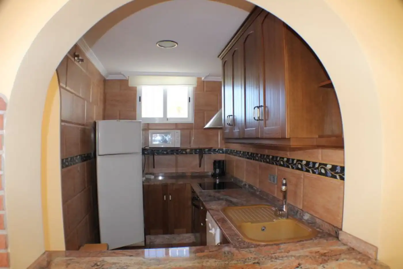 Cocina de Casa o chalet en venta en L'Alfàs del Pi con Aire acondicionado, Terraza y Piscina
