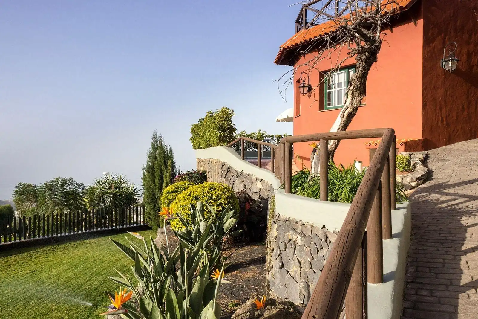 Außenansicht von Country house zum Verkauf in Santa Úrsula mit Privatgarten, Terrasse und Schwimmbad